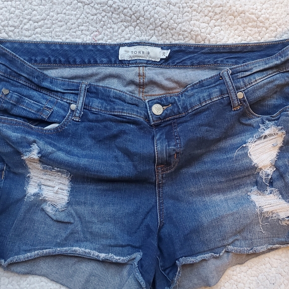 Plus size shorts 12 pairs for $40 - Picture 9 of 12